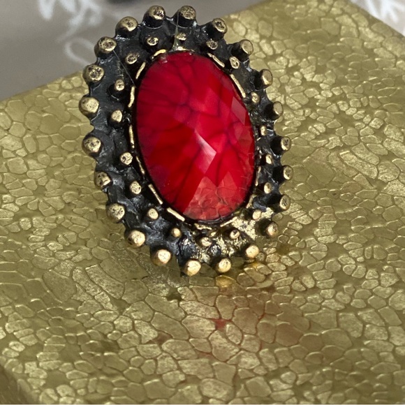 Red Statement Ring - Picture 4 of 6